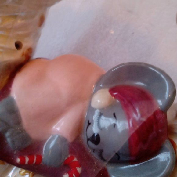 RARE Vintage Ceramic Christmas Wreath With Sleeping Mouse - Picture 4 of 7